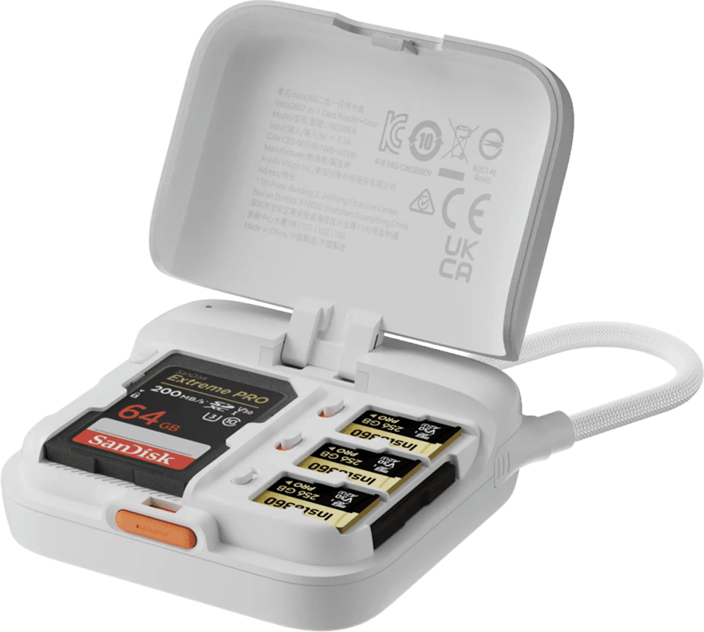 Insta360 2-in-1 Card Reader + Case