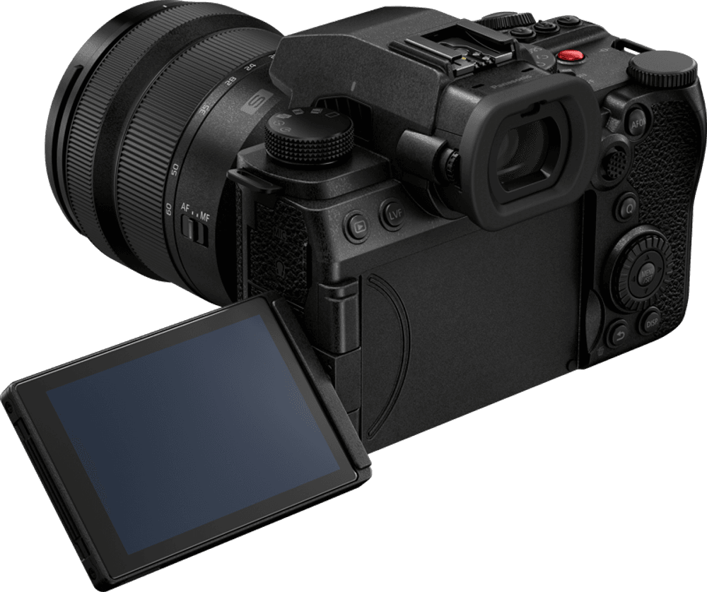Panasonic Lumix S5IIx + Lumix S 20-60mm f/3.5-5.6