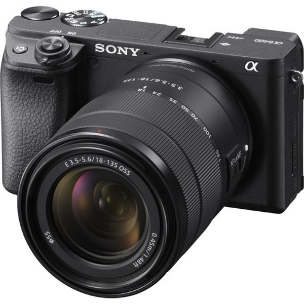 Hovedbilde Sony A6400 + 18-135mm f/3.5-5.6 