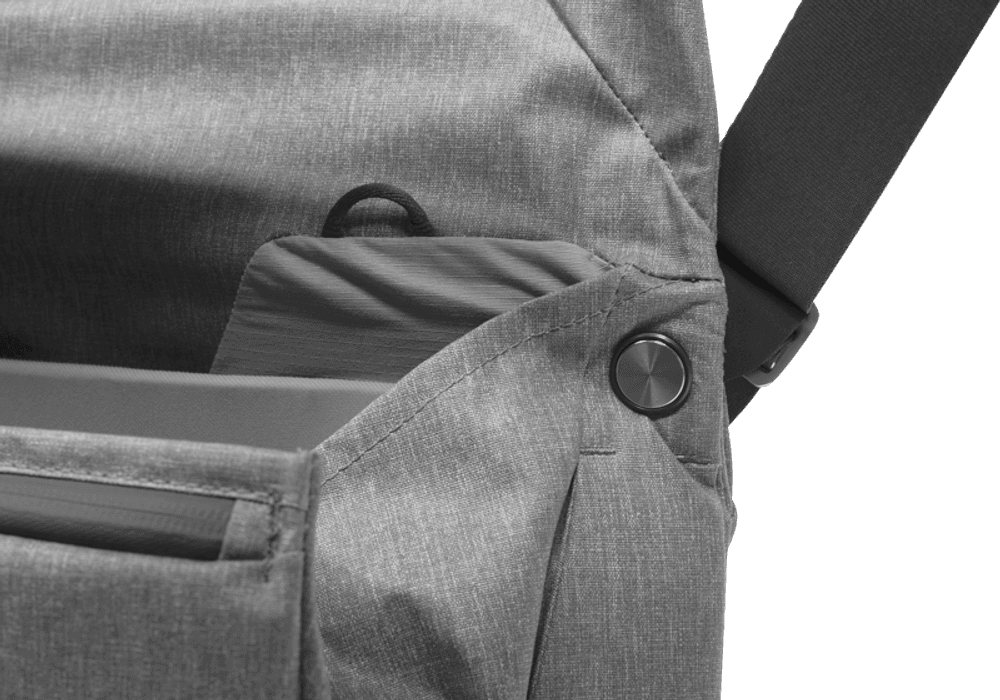 Peak Design Everyday Messenger 13L v2 // Ash